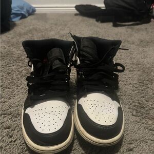 Jordan 1 red and white